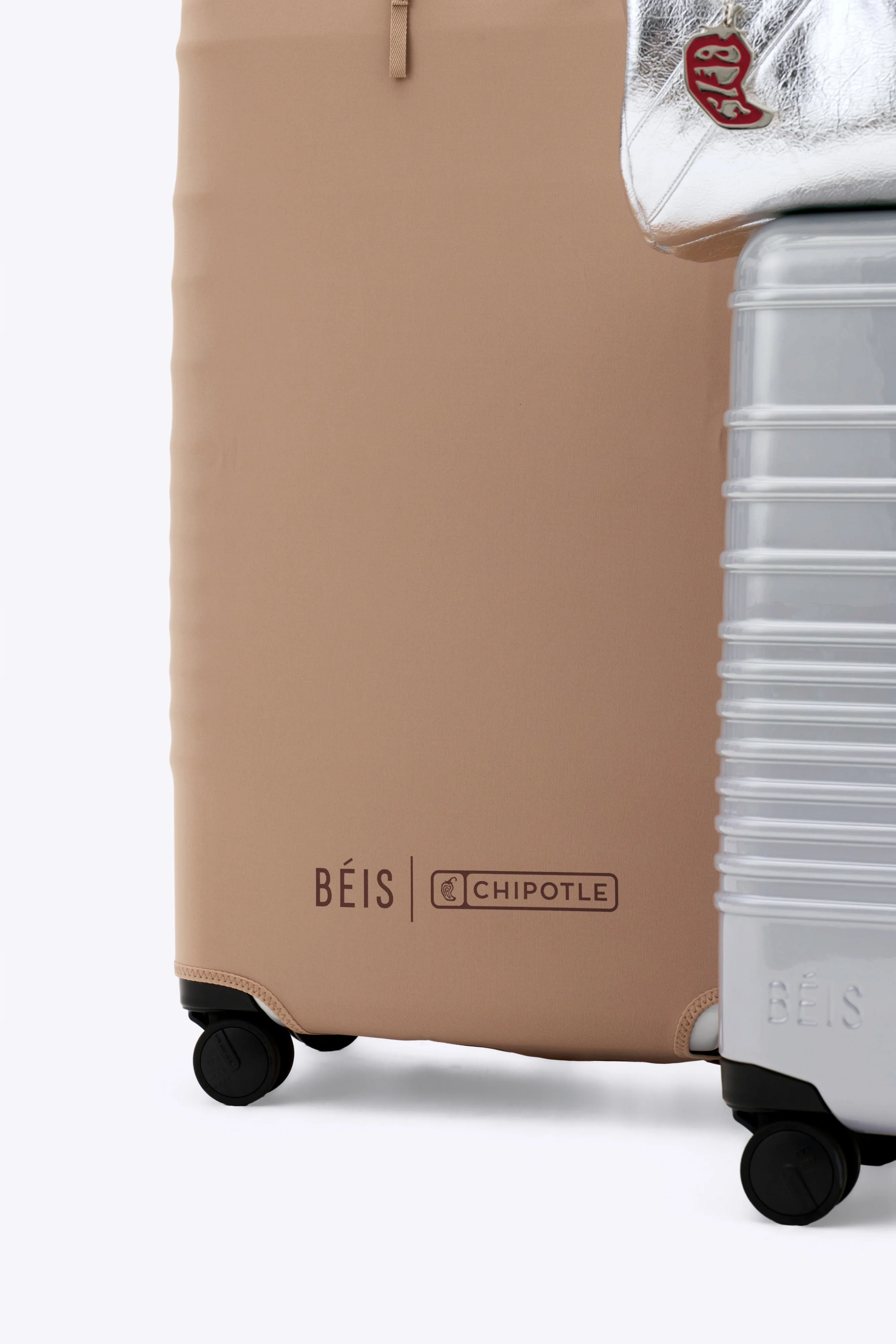BÉIS x Chipotle The Large Check-In Cover in Brown - Image 8